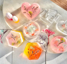 Load image into Gallery viewer, Flower Power DIY Soaps