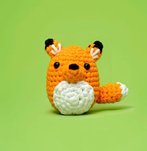 Load image into Gallery viewer, Felix The Fox Beginner Crochet Kit
