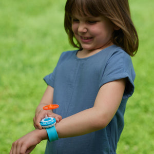 Wing It Spinner Top Flyer Slap Wristband