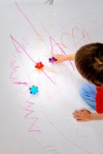 Load image into Gallery viewer, Color Burst Easy Grip Crayons