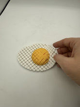 Load image into Gallery viewer, Floppy Fried Egg Fidget