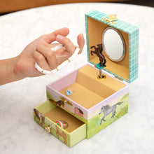 Load image into Gallery viewer, Horse Musical Jewelry Box
