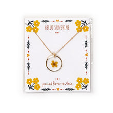 Load image into Gallery viewer, Pressed Flower Necklace
