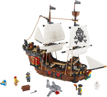 Load image into Gallery viewer, Creator Pirate Ship