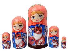 Load image into Gallery viewer, 5 Piece Maiden Cat Nesting Dolls