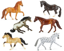 Load image into Gallery viewer, Mystery Horse Surprise Handful Of Horses Series 3